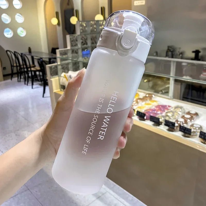 Bouteille transparente réutilisable de 780ml, idéale pour boire de l'eau, du thé, des boissons sportives, convenant parfaitement aux enfants pour l'école ou les activités sportives - CORPSDECHAMPION