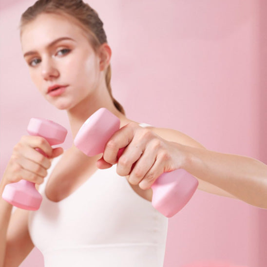 Haltère léger avec surface antidérapante, idéal pour les exercices de fitness à la maison.